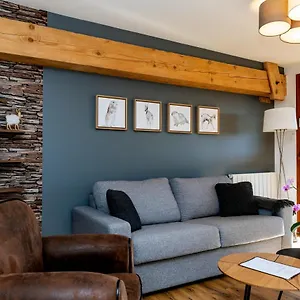  Appartement T4 Meuble De 105m2 Axe Annecy-geneve France